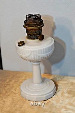 Vintage Aladdin Alacite Tall Lincoln Drape Oil Lamp with NU-Type Model B Burner