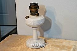 Vintage Aladdin Alacite Tall Lincoln Drape Oil Lamp with NU-Type Model B Burner