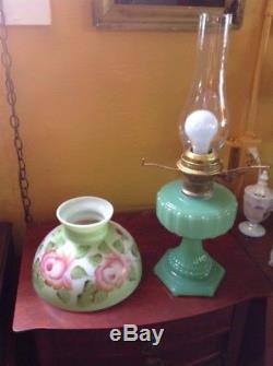 Vintage Antique Aladdin Cathedral Green Moonstone Jadeite Glass Oil Lamp & Shade