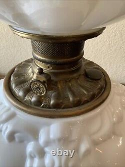 Vintage Antique Fostoria Oil Lamp Consolidated Lions Head Puffy GWTW Parlor