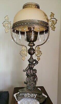 Vintage Beautiful Large Victorian Parlour Oil/Lamp withCupid/Cherub and Crystals