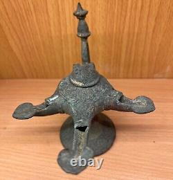 Wonderful Museum Quality Rare Ancient Roman Bronze Oil Lamp